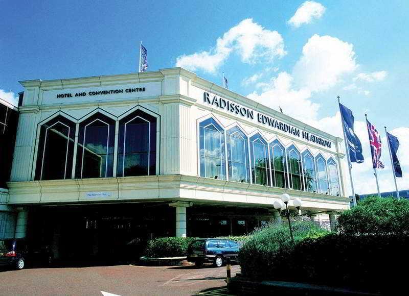 Radisson Blu Hotel, London Heathrow Hillingdon Exterior foto